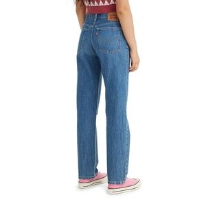 Levi's Low Pro Straight Leg Jeans in Classic Wash
